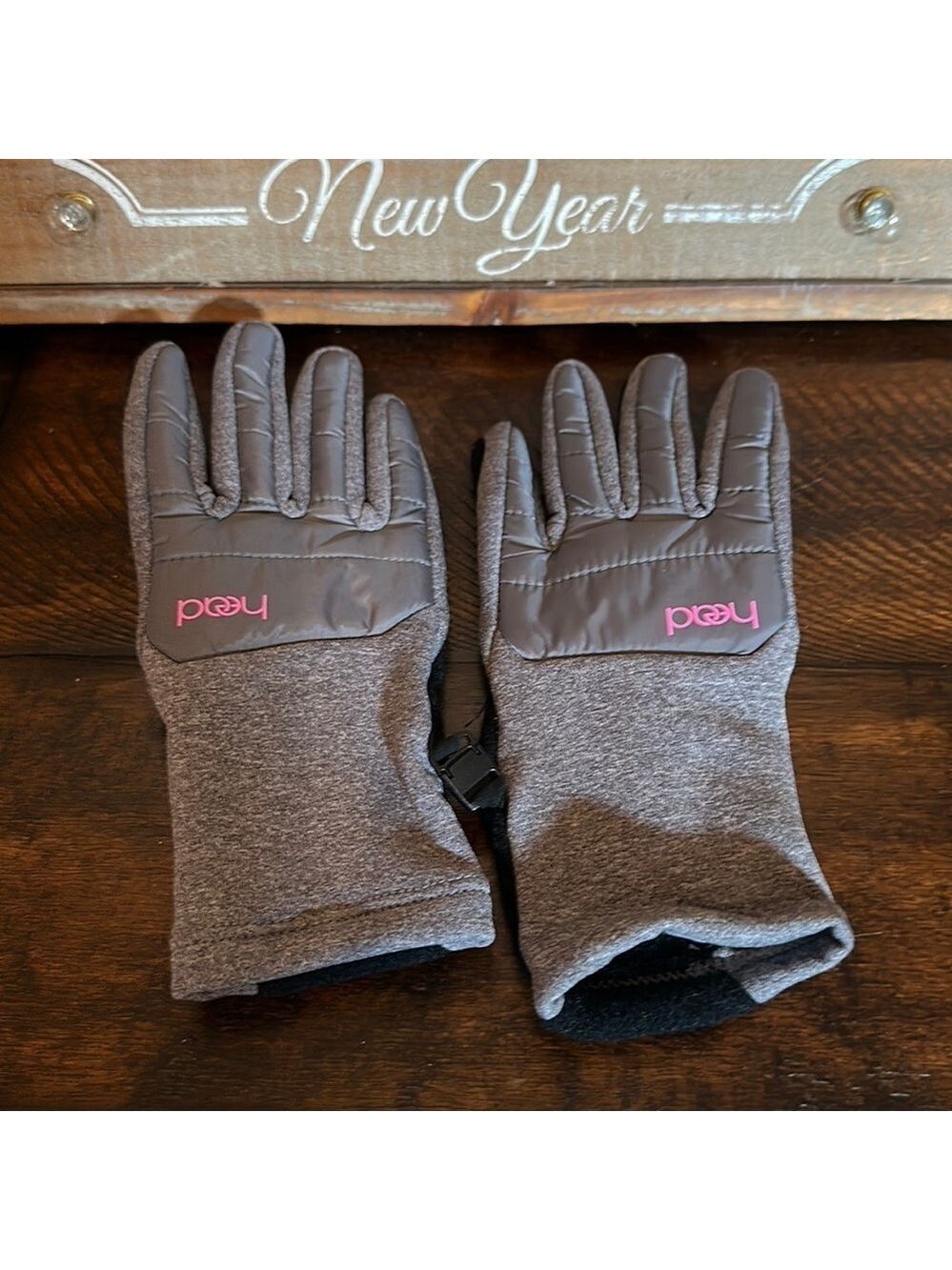 Head girls kid gloves